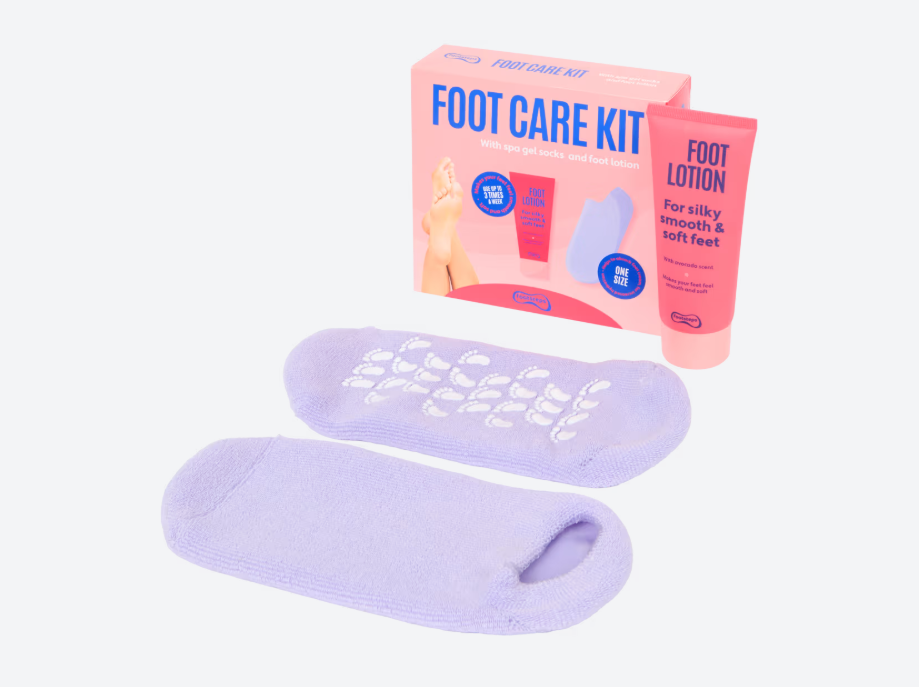 Foot Care Kit with spa gel socks and foot lotion