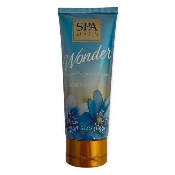 𝅺Spa Luxury Wonder Vanilla Cashmere Scent Body Lotion