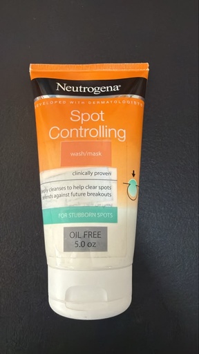 Neutrogena - Spot Controlling - wash mask - oil free 5.0z